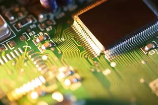 在英特尔担任技术咨询工程师 连接前沿技术与行业需求